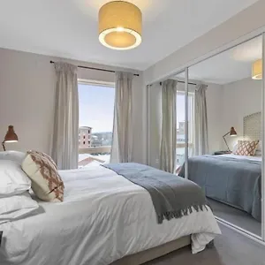 https://5-luxury-city-centre-brand-new-development.belfasthotelsireland.com