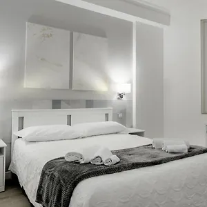  Apartamento Guest House Romano Italia