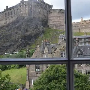 Castle 1 Edinburgh